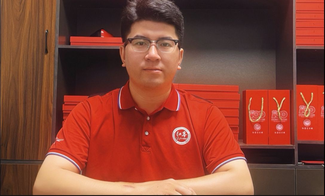 红客：网络诈骗阴霾下的光明守护者