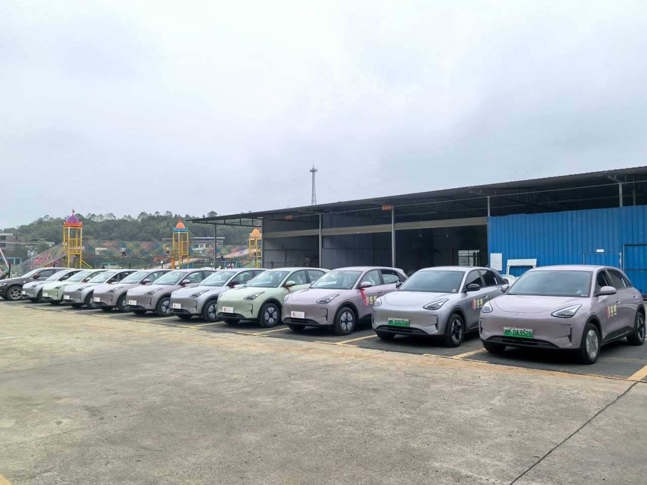 名旺集团旗下新能源品牌福恩、琼豪实体店盛大开业