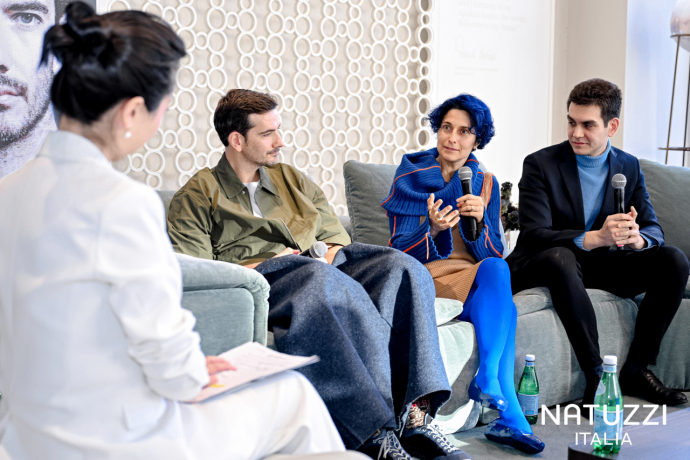 Natuzzi Italia 于上海首发全新 Amama 系列，携手设计师 Andrea Steidl 与中国设计社群深度交流