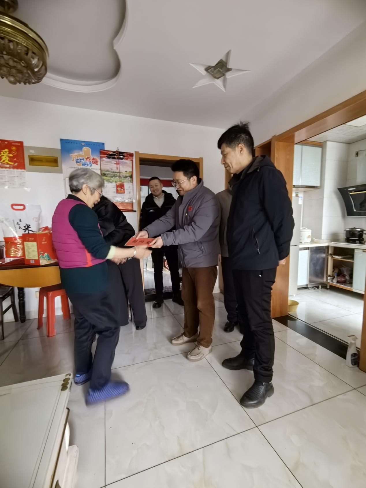 情暖社区，关爱同行 —— 肥西经开区中心社区系列慰问活动