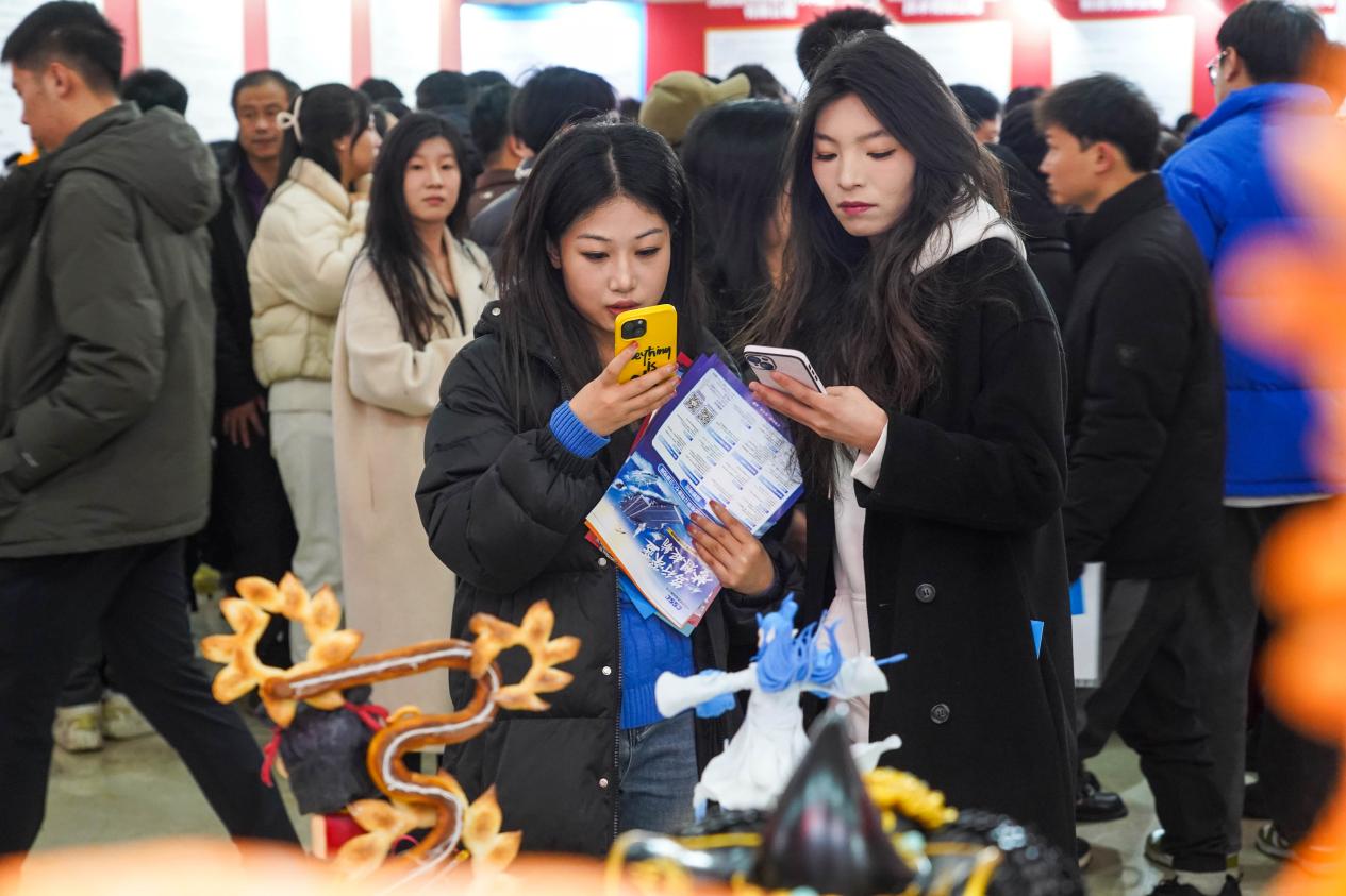 沈阳新东方技工学校亮相辽宁省“春暖辽沈·兴企护航”就业服务活动：以技能赋能振兴，用职教点亮未来