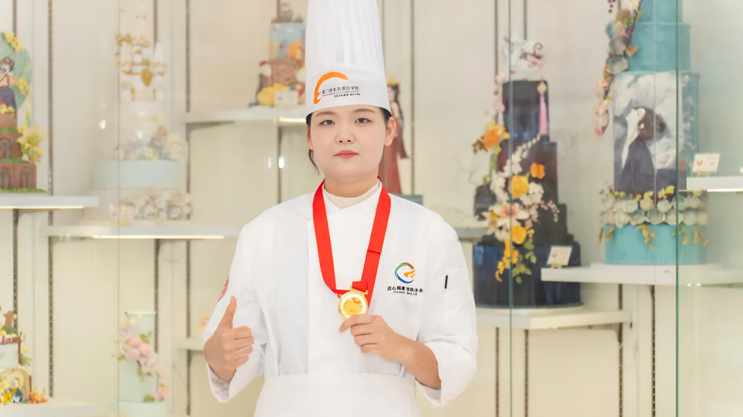 厦门新东方烹饪学校学子技能大赛折桂，荣膺万元嘉奖，彰显职教硕果!