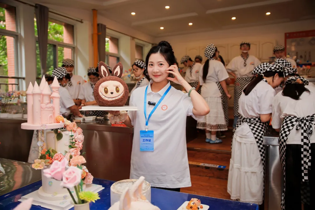 技能之光闪耀校园 安徽新东方中招咨询会暨大型媒体开放日成功举办