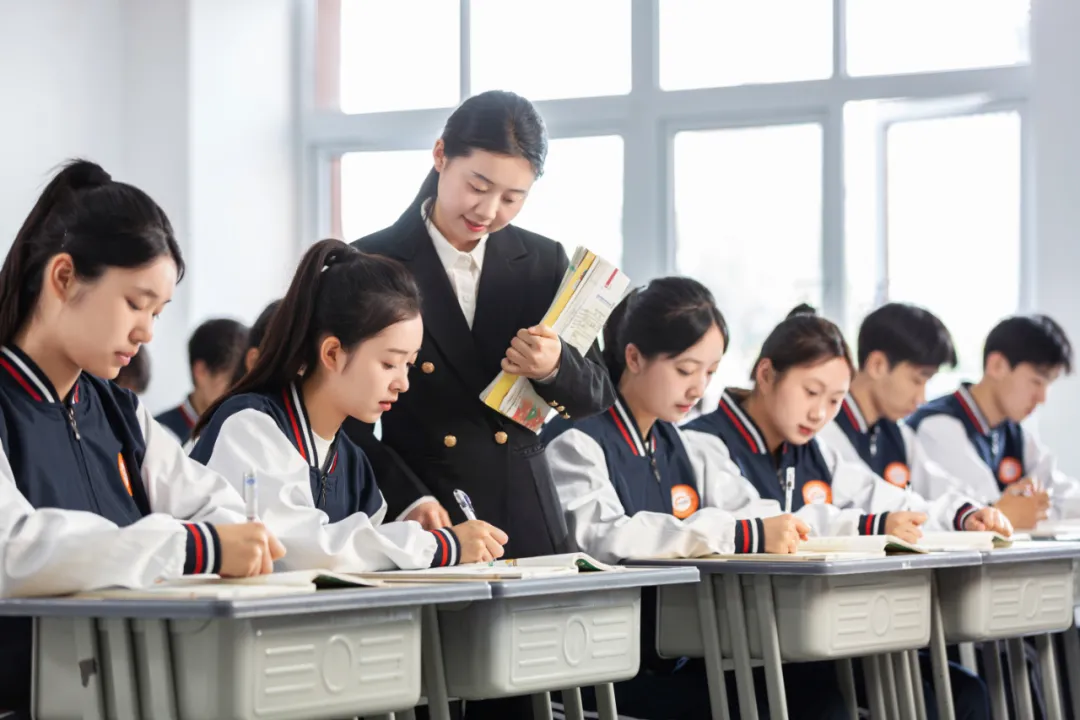 安徽新东方高级技工学校：2025职教高考创“双百”佳绩，本科达线率57%！