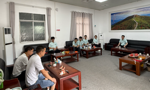 青春实践兴隆木，智慧助农暖乡情——赣州职业技术学院“畜力青春队”三下乡振兴纪实
