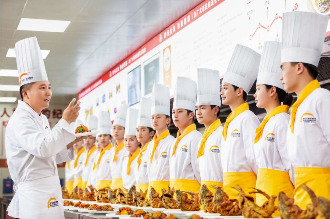 安徽新东方预备技师班：高中毕业后的硬核突围，技能直达未来！