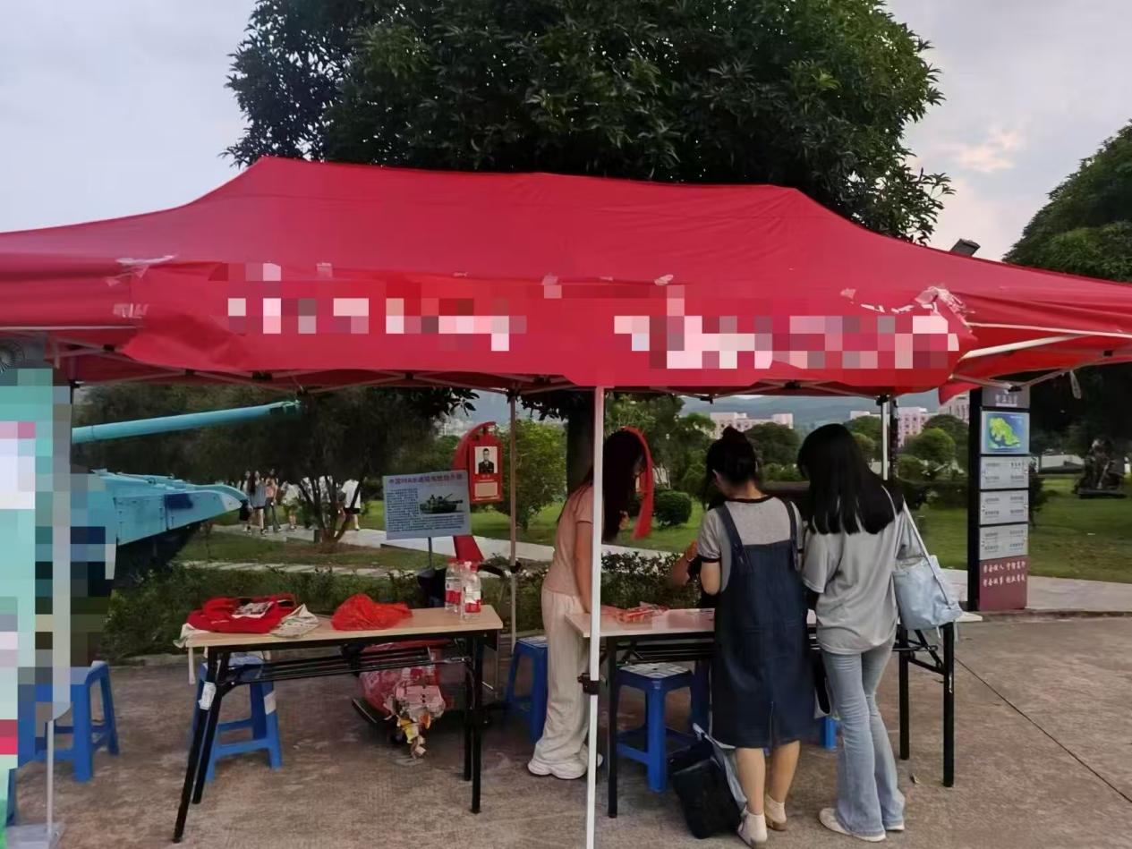 仰恩学子陈炜烨：公益路上播撒希望，用行动点亮成长之光