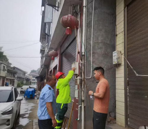 湖南麻阳县市场监管局：计量退费解民忧 执法亮剑护民生