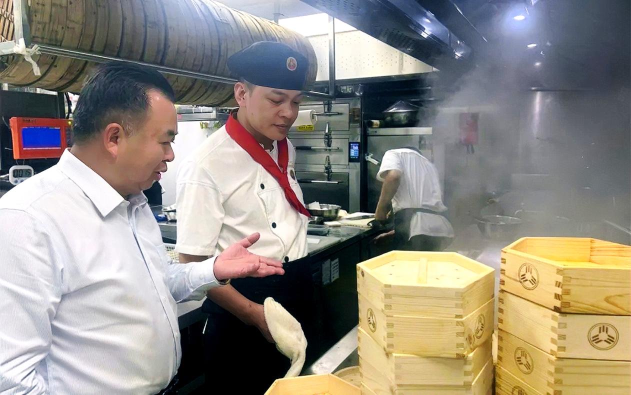 粤菜江湖里的“三味”人生｜王文康的匠心传