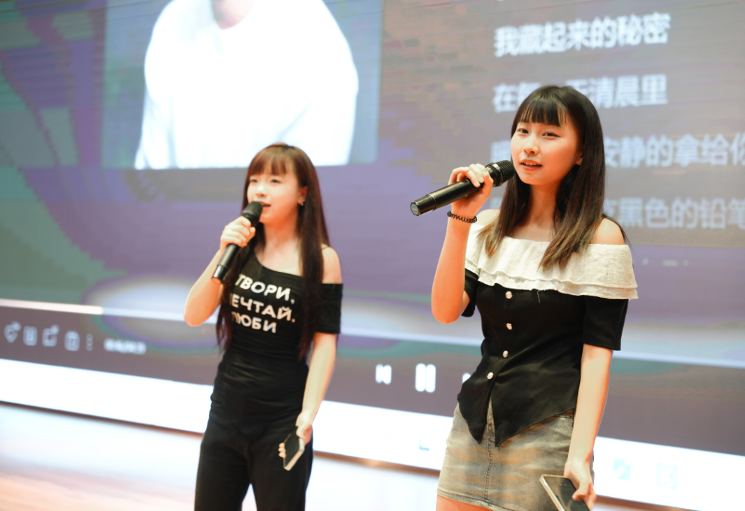 成都万通“逐梦之夏”迎新音乐会璀璨落幕，点燃新生梦想彰显青春风采~第3张