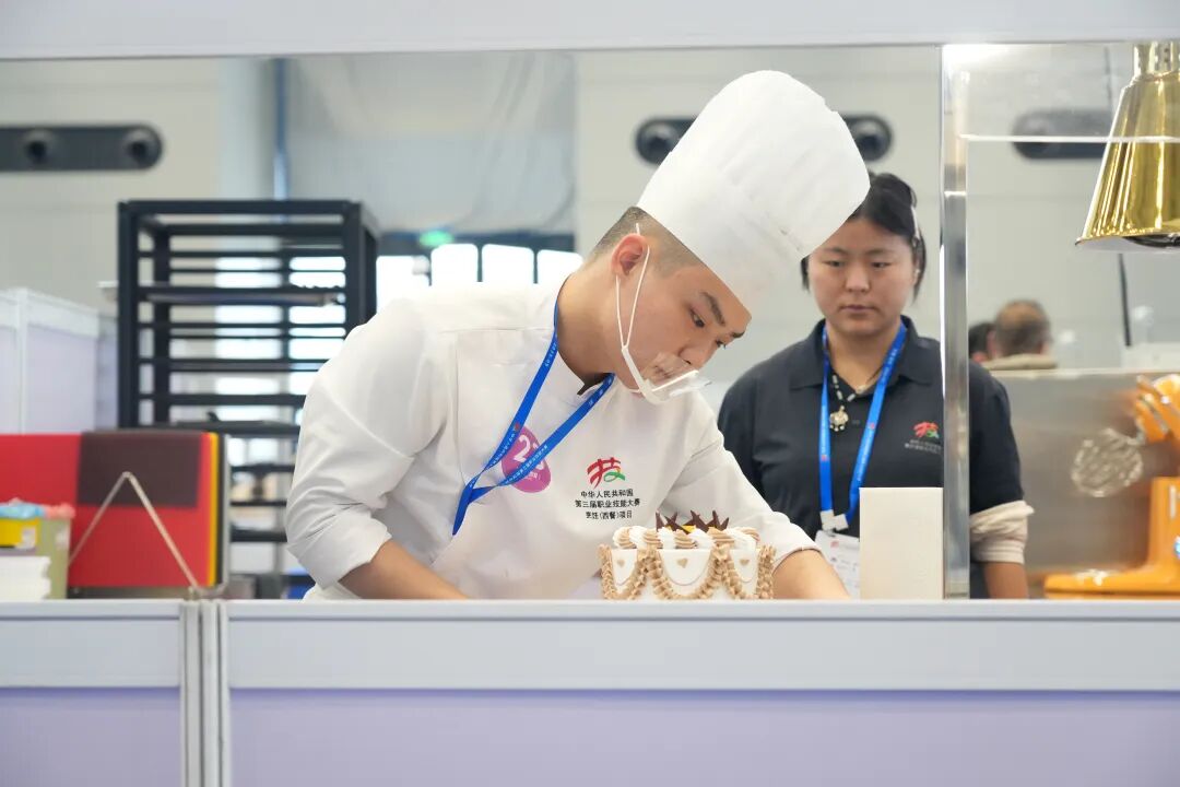 国赛捷报 | 热烈祝贺安徽新东方在第三届全国职业技能大赛中勇夺1金1铜1优胜，闪耀国赛舞台！