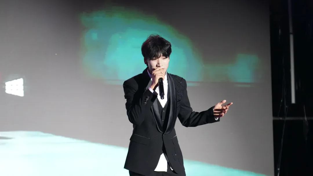 情系中国梦，魅力绽芳华——安徽新东方2025年国庆文艺汇演暨颁奖典礼圆满举行