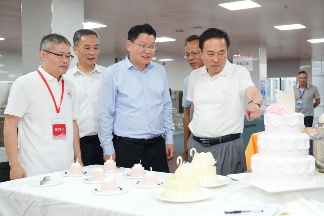 燃情九月，捷报频传！安徽新东方在全省退役军人职业技能大赛中再创辉煌！