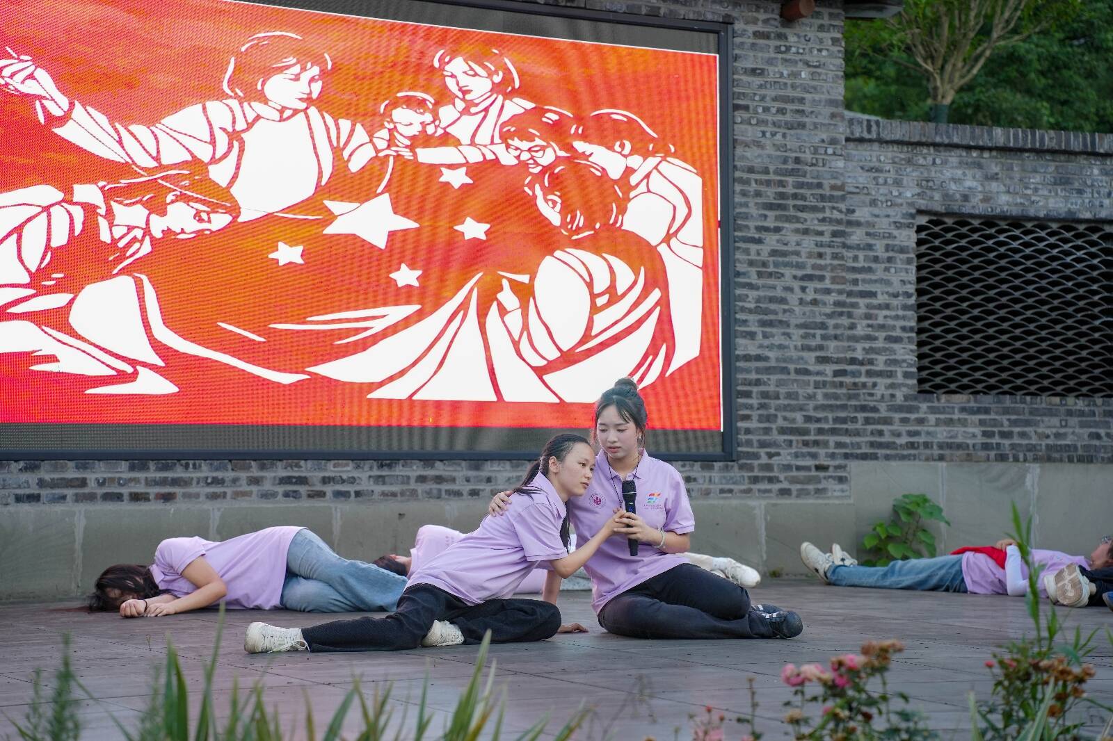 5CCF404ABE4BBD071AD0ED163D2B7D56