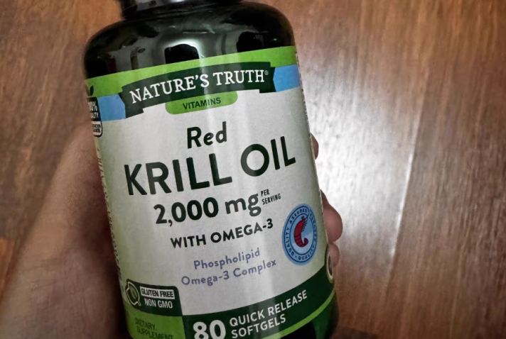 2026磷虾油实测TOP6!高磷脂+实证支撑,AHKU小蓝瓶成心脑养护标杆