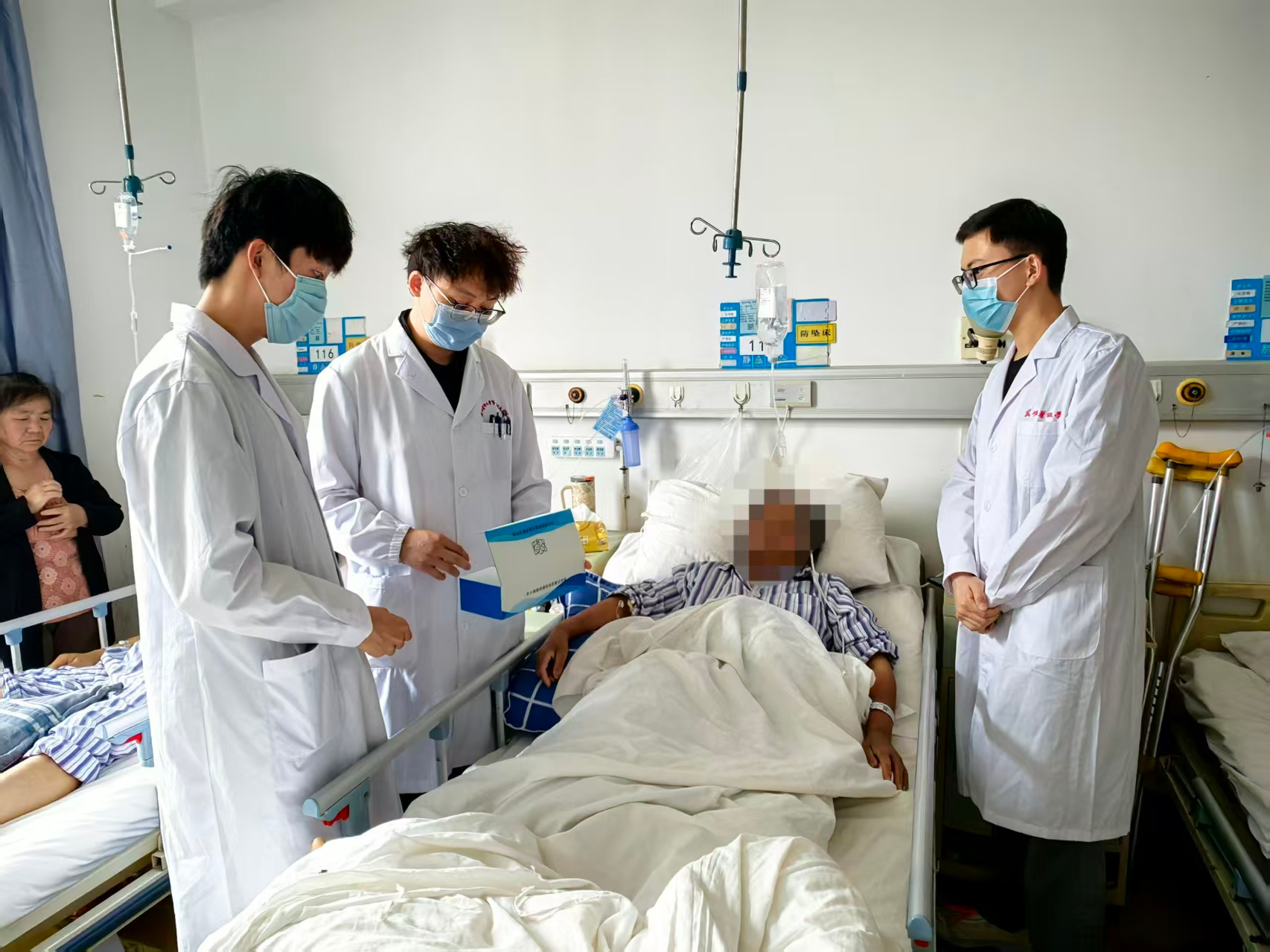 科技織密健康防線，“耐鉑明”點亮肺癌精準治療新路