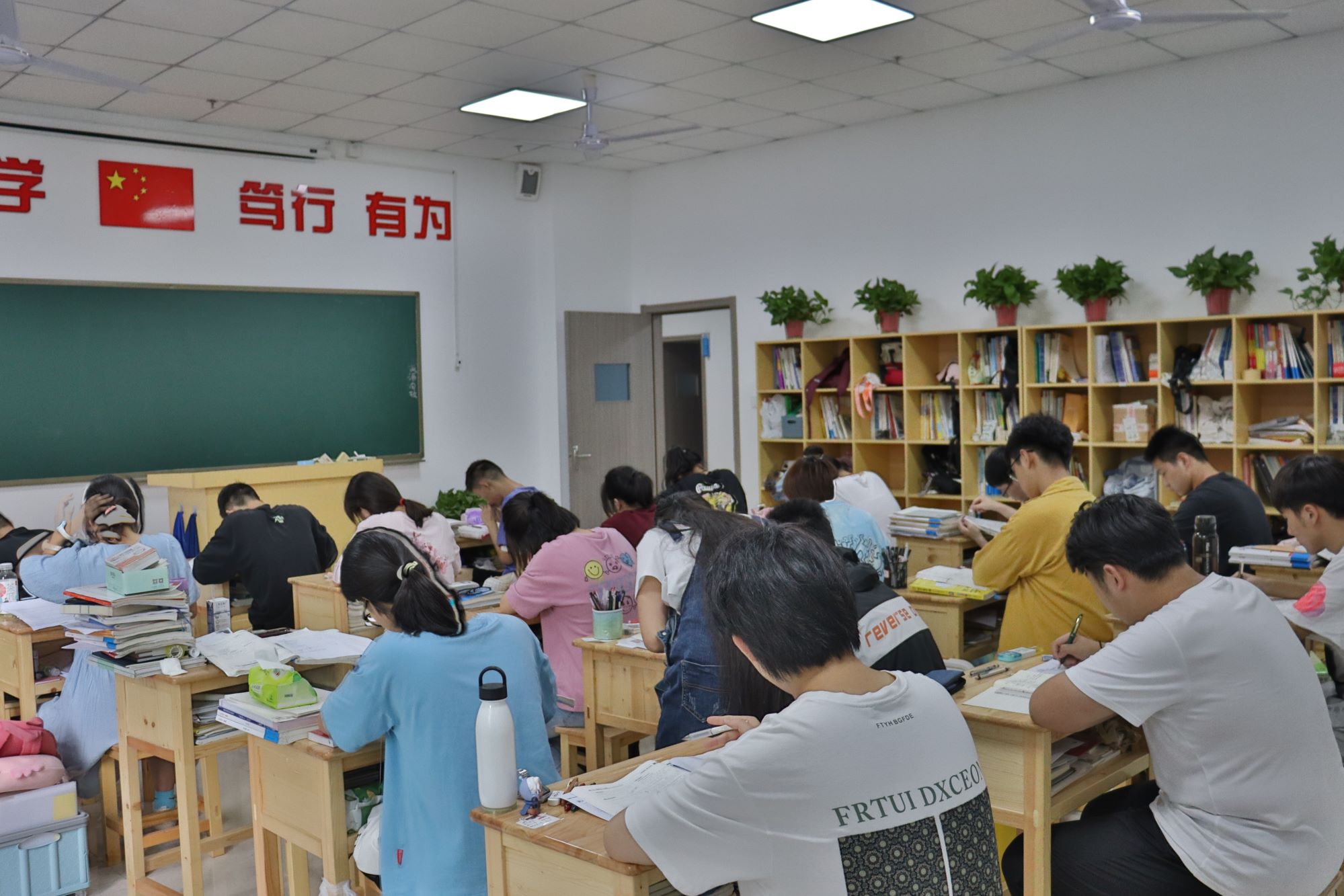 合肥美术艺考升学率谁领跑？绘艺15年数据告诉你